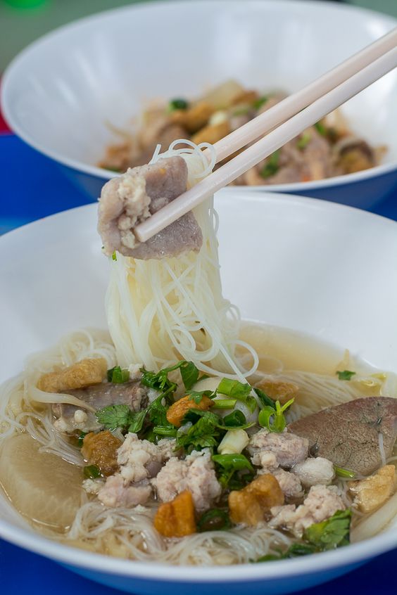 Tiệm Mì Lủ Kí Mì Gia - Hủ Tiếu Mì Hoành Thánh - Thạch Lam