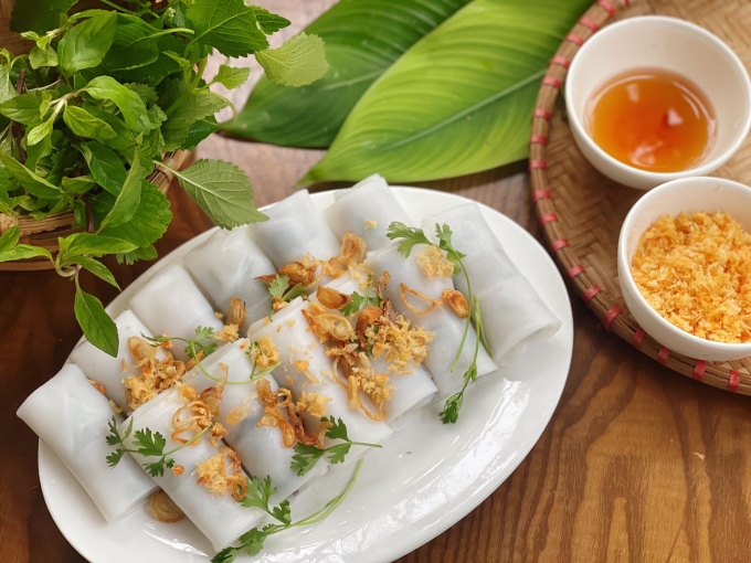 Bánh Cuốn Nóng 236 - Nguyễn Tư Giản