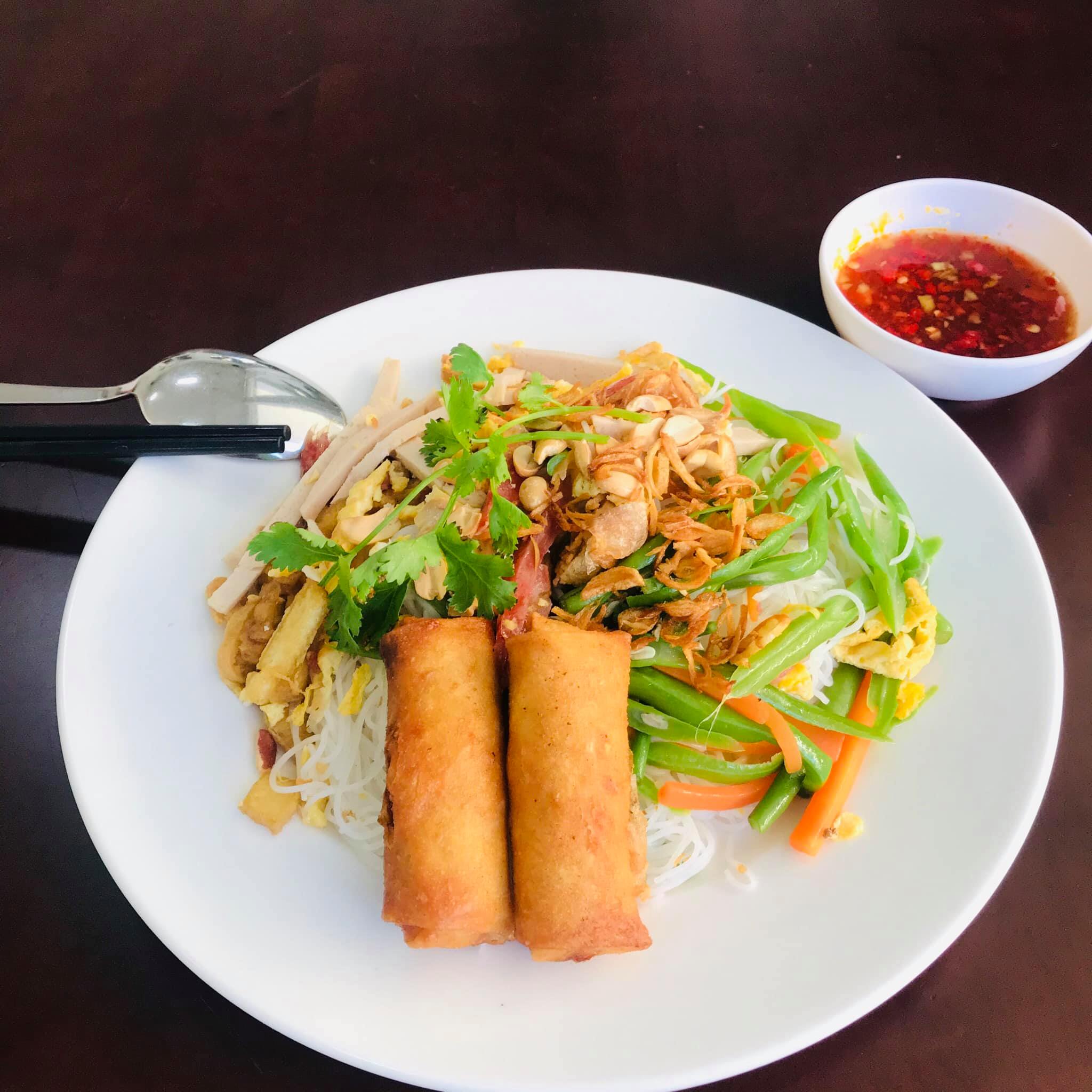 Cafeteria - Cà Phê & Điểm Tâm - Quận 7