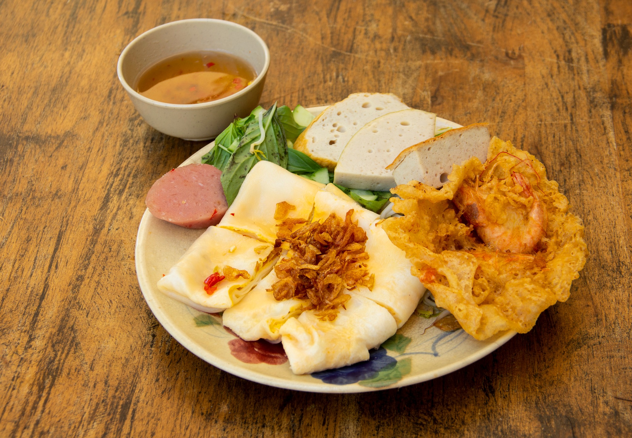 Bánh Cuốn Nóng 236 - Nguyễn Tư Giản