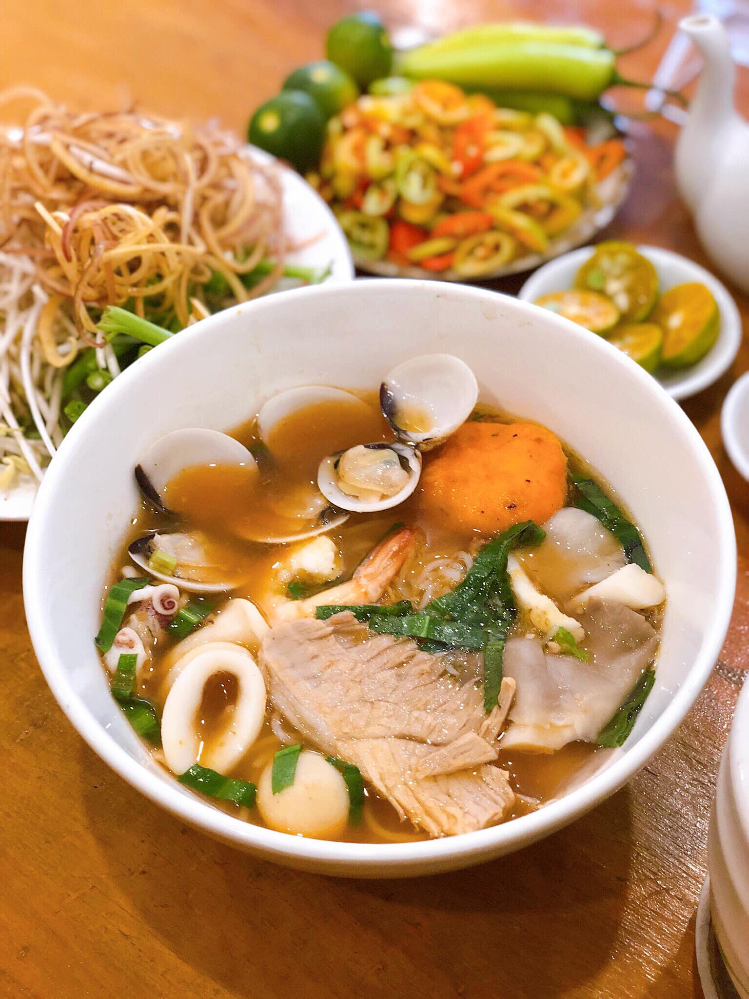 Bún Thái Hải Sản Anh Đào - Lê Văn Lương