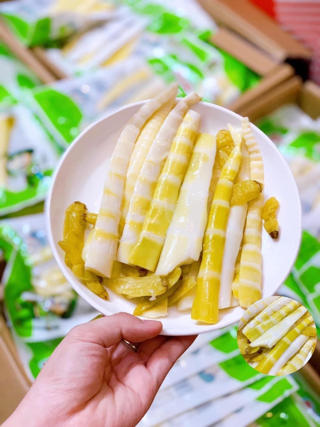 Bòn Bon - Tiệm Ăn Vặt - Bà Triệu