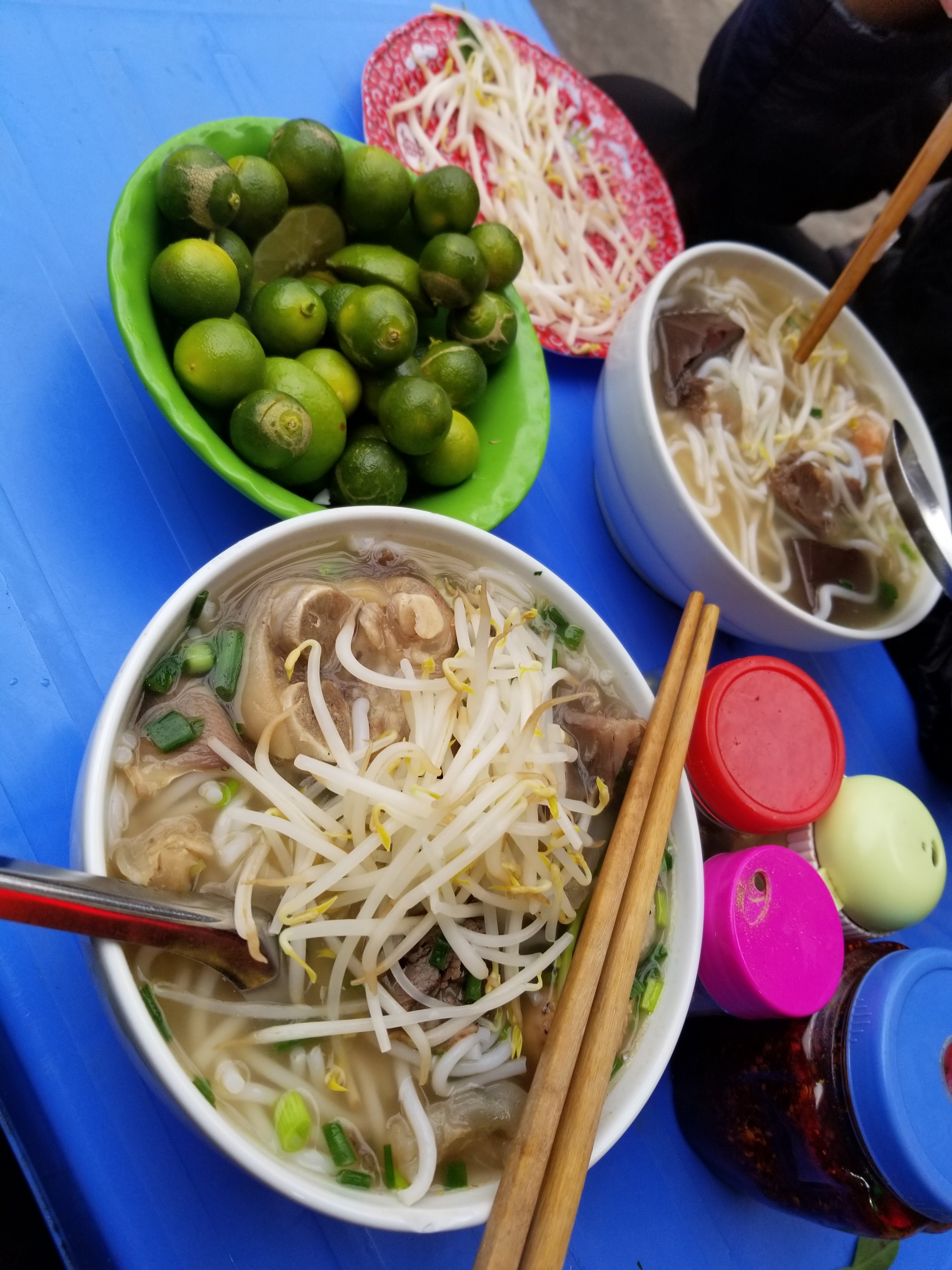 Thu Thùy - Bún Bò Huế - Đại Cồ Việt