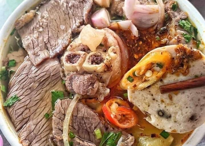 Quán Mười Hà - Hồ Tùng Mậu