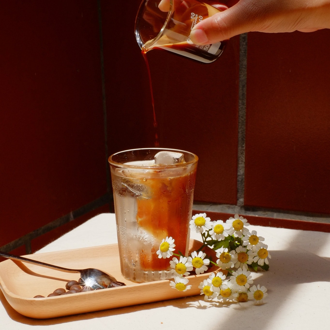 Tiệm Cà Phê May 1989 - Nguyễn Duy Trinh