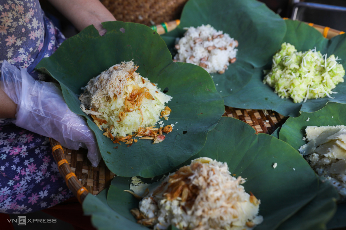 Xôi Lá Sen - Phạm Văn Hai