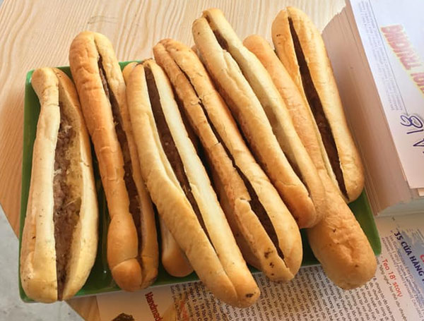 Bánh Mì Que Cát Cát - Hồ Đắc Di