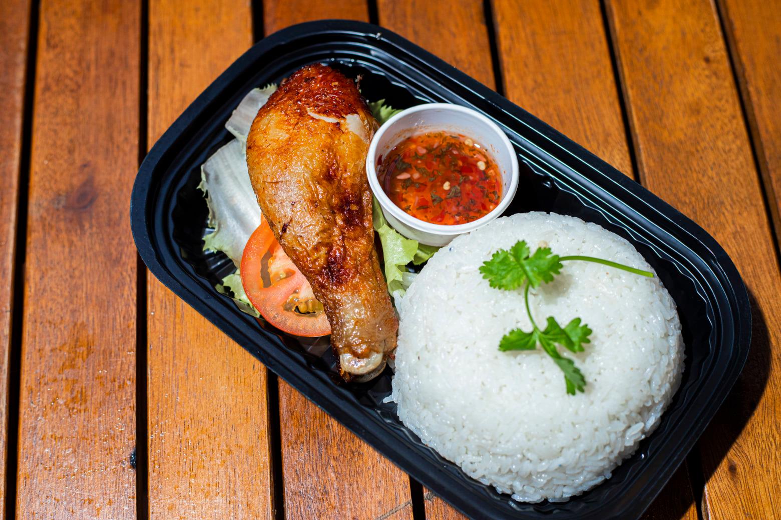 Cơm Gà Quay Zeus - Đặng Văn Ngữ