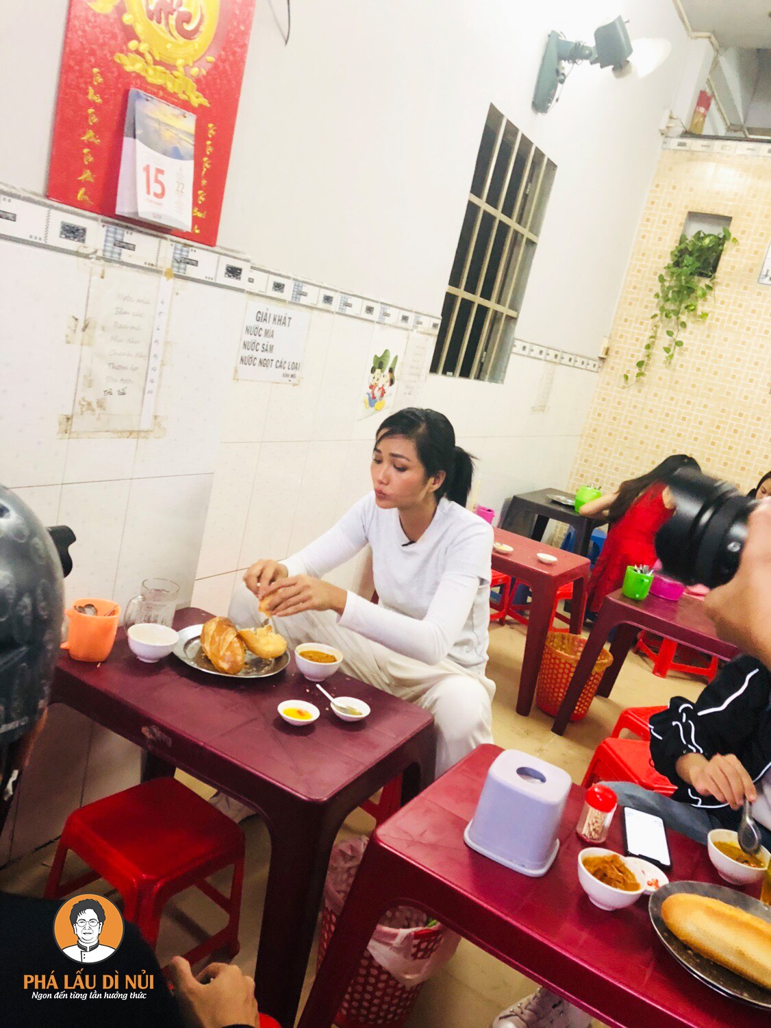Phá Lấu Dì Nủi - Tôn Đản