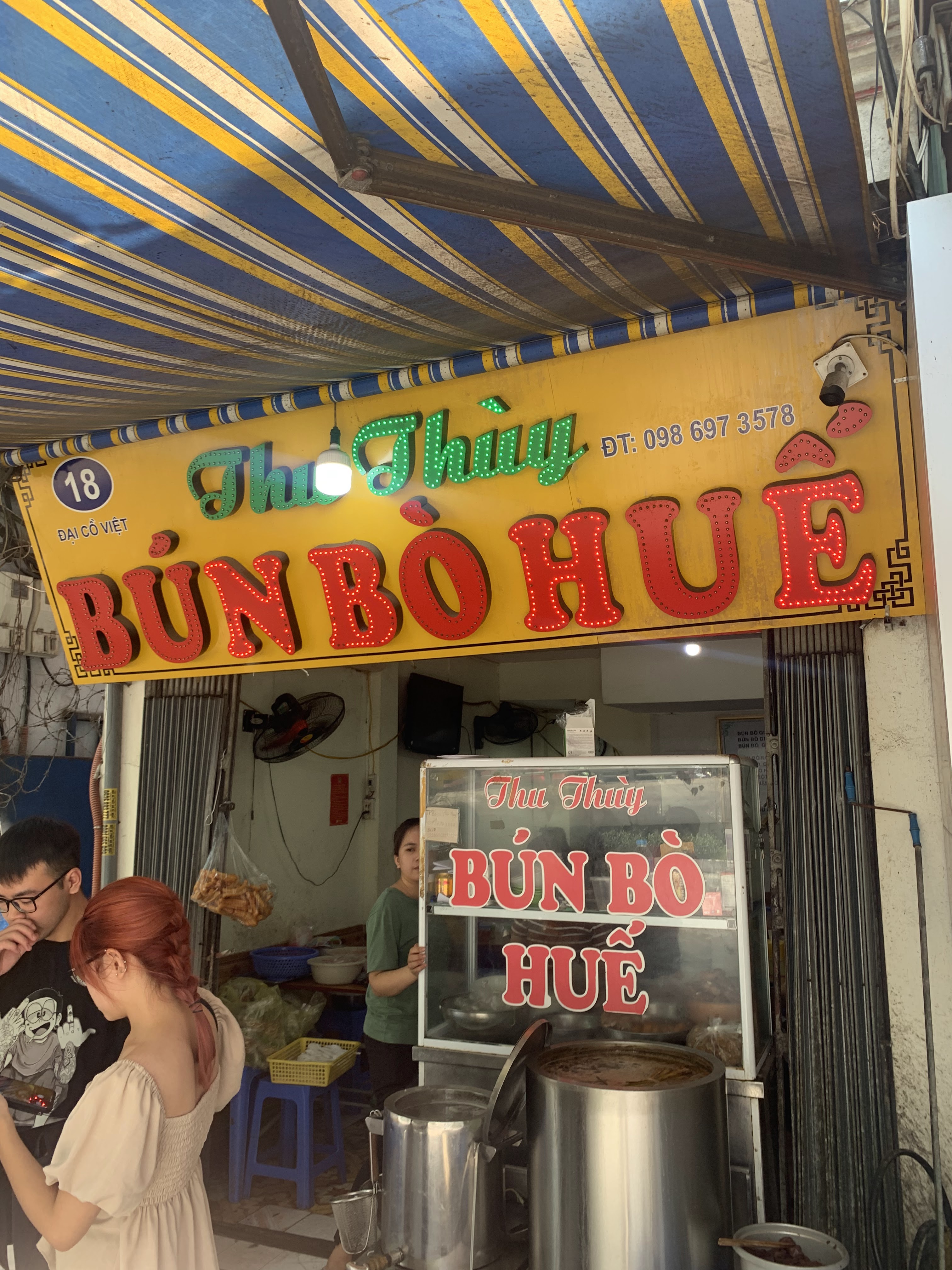 Thu Thùy - Bún Bò Huế - Đại Cồ Việt