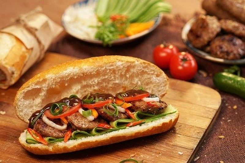 Lò Bánh Mì Đức Thành - Huỳnh Tấn Phát