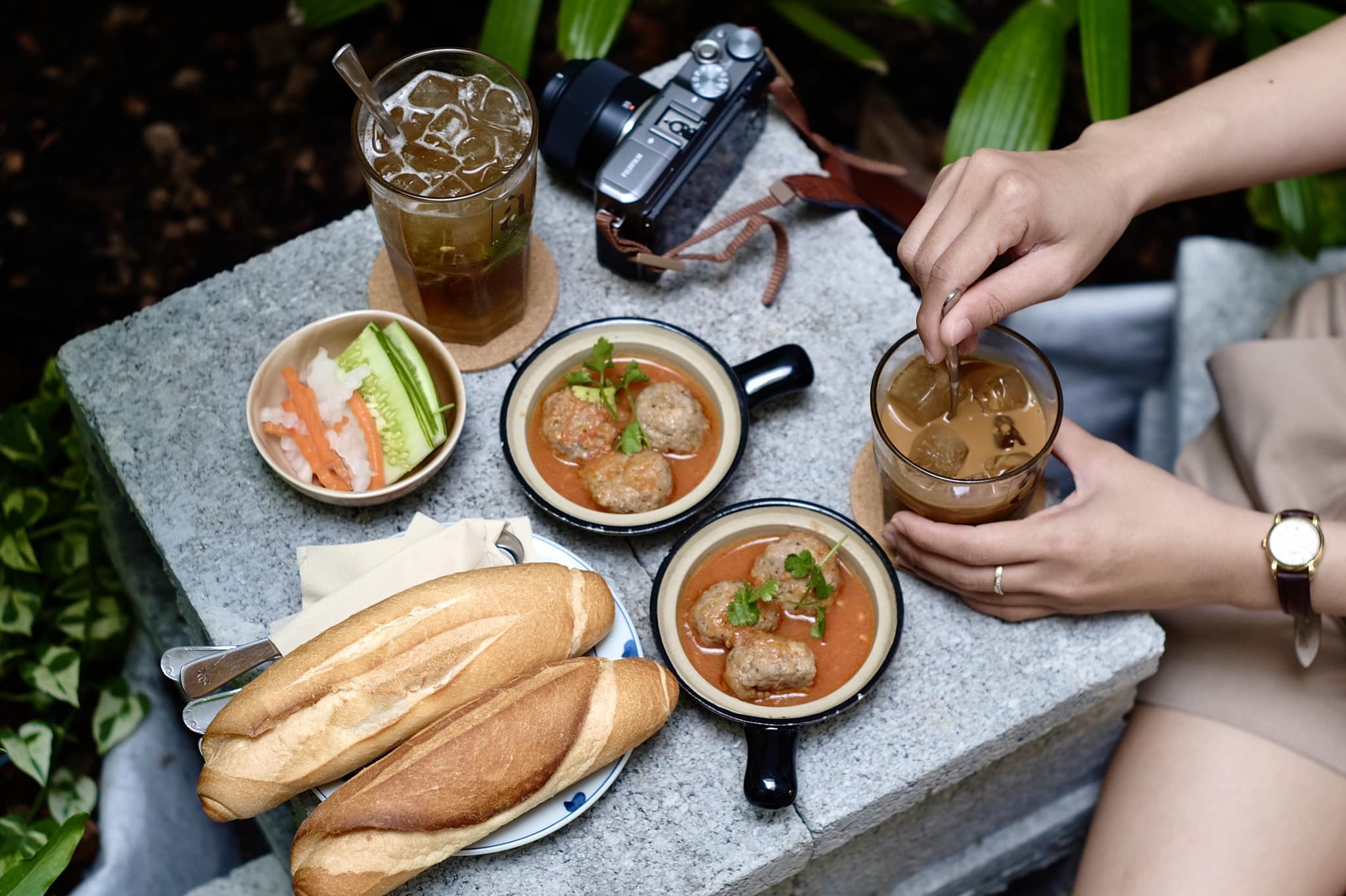 À Cà Phê - Phạm Huy Thông