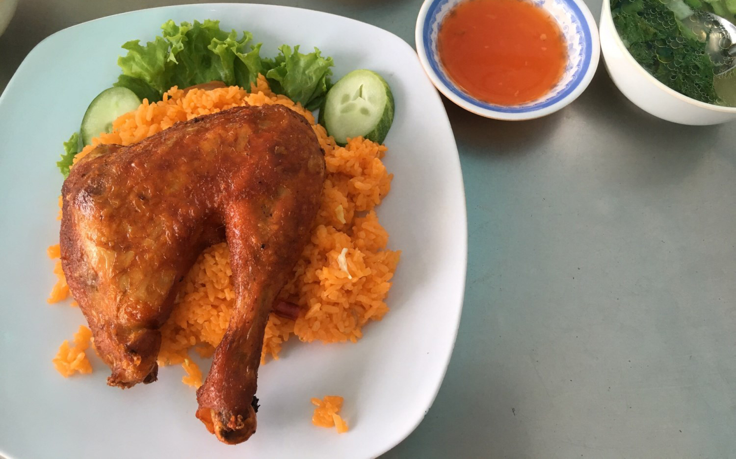Cơm Gà Xối Mỡ Dì 7 - Nguyễn Ảnh Thủ