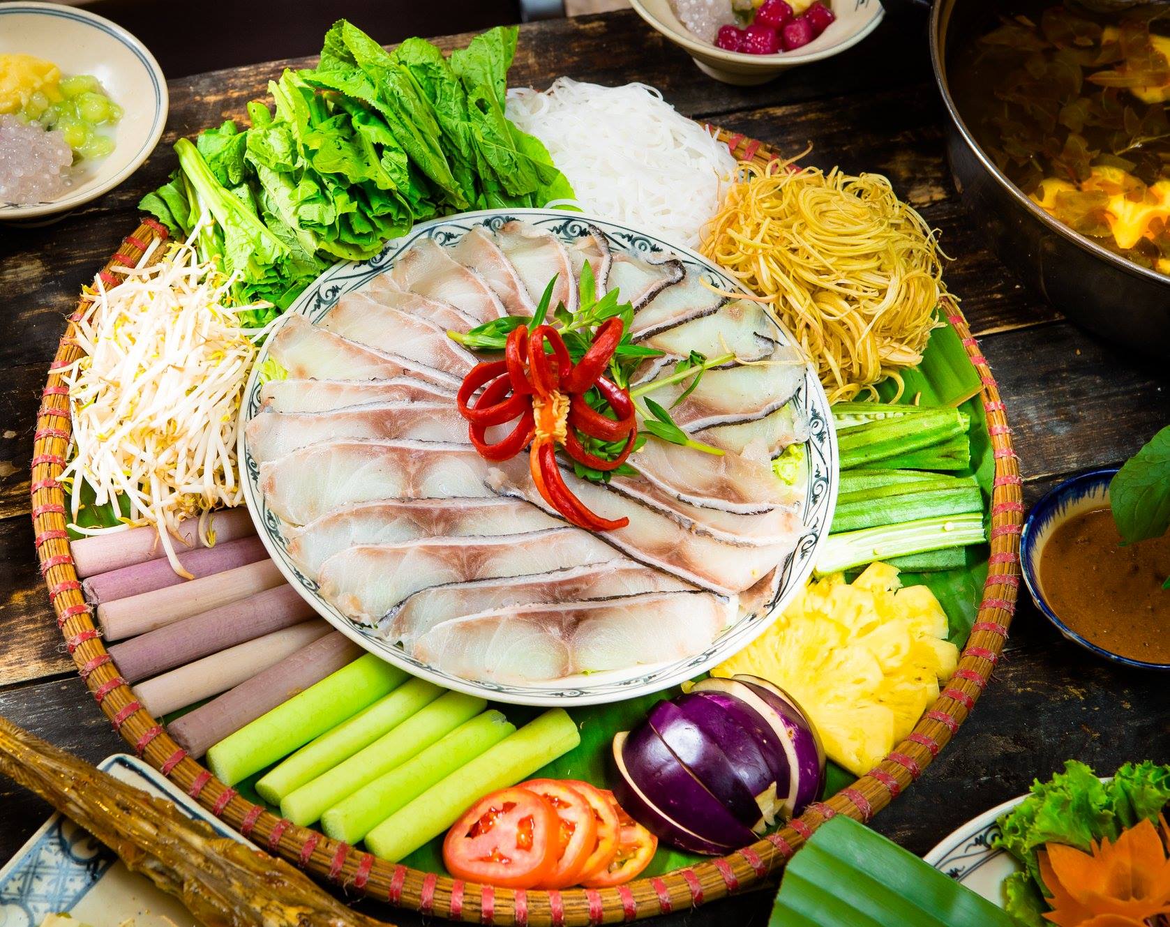 Lẩu Cá Cô Chung - Chung Cư Bàu Cát 2