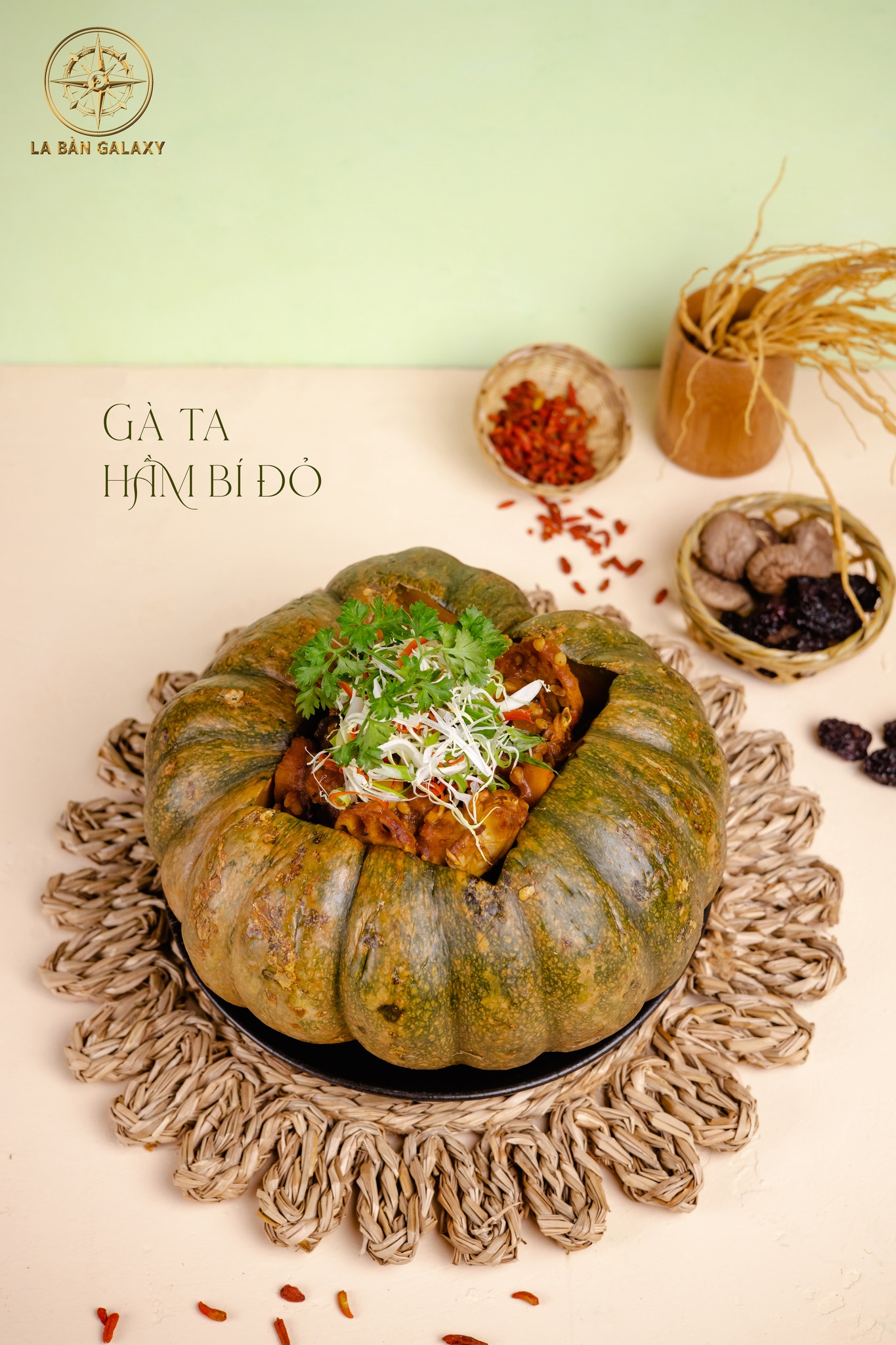 La Bàn - Seafood & Beer - Trần Văn Trứ