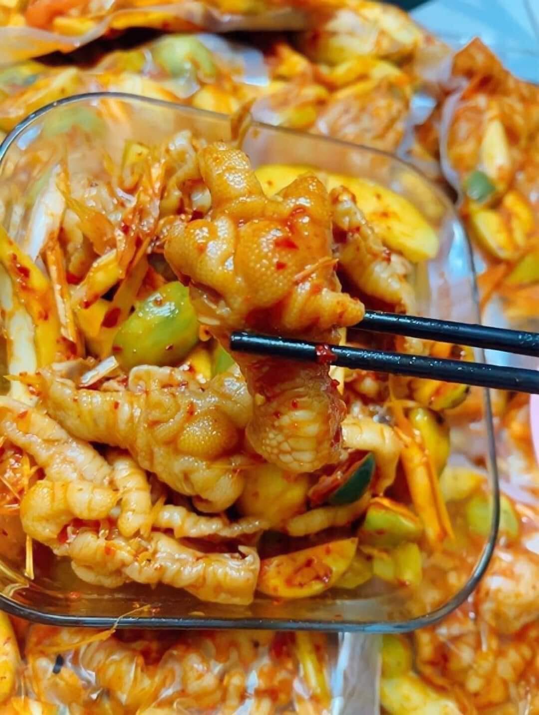 KOBO - Khoai Chiên Thịt Nướng - Hồ Thị Kỷ