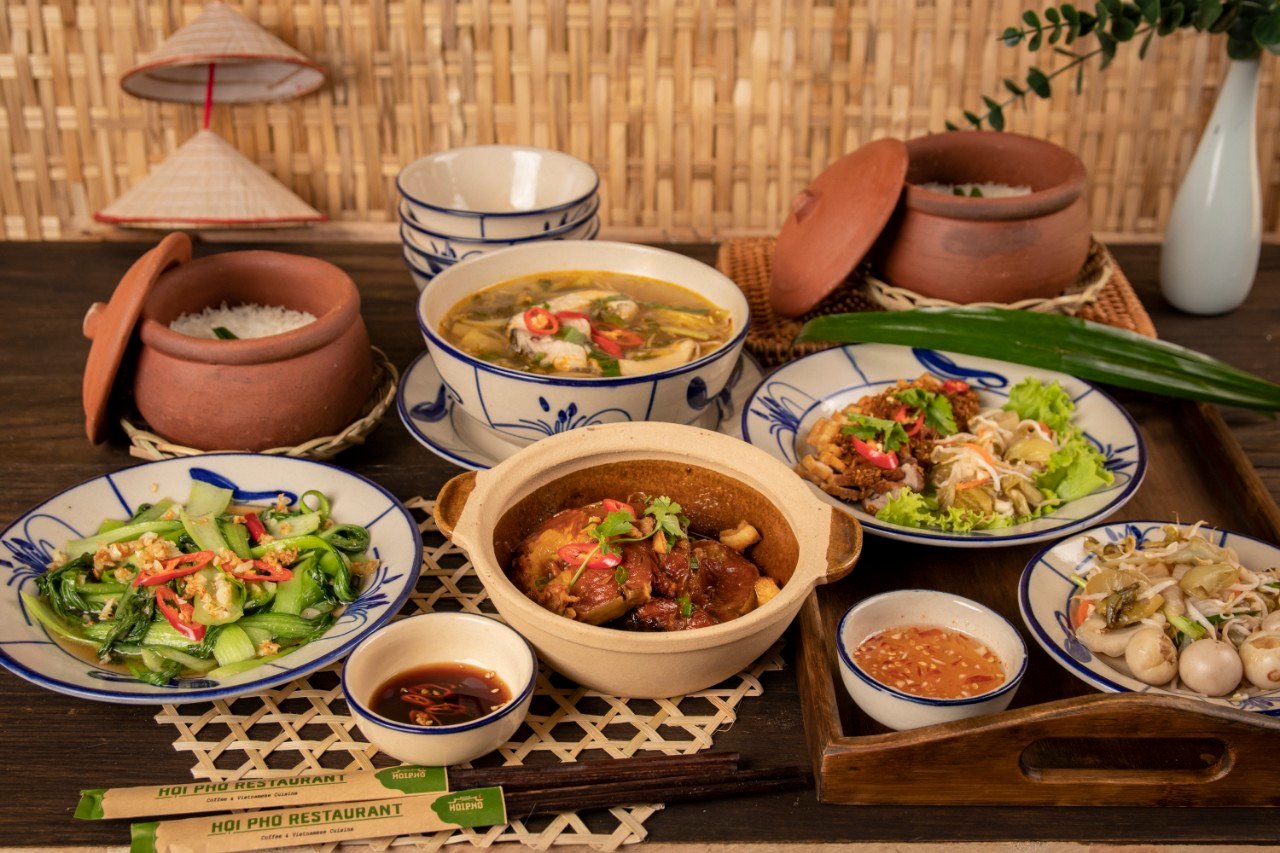 Hội Phố - Coffee & Vietnamese Cuisine - Đinh Thị Thi