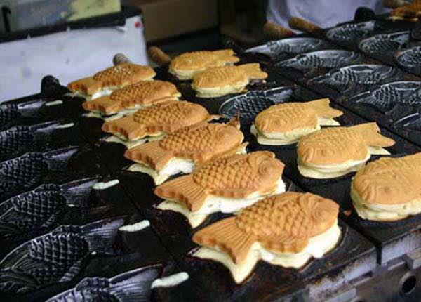 Bánh Cá Bà Ngoại - Châu Thị Vĩnh Tế