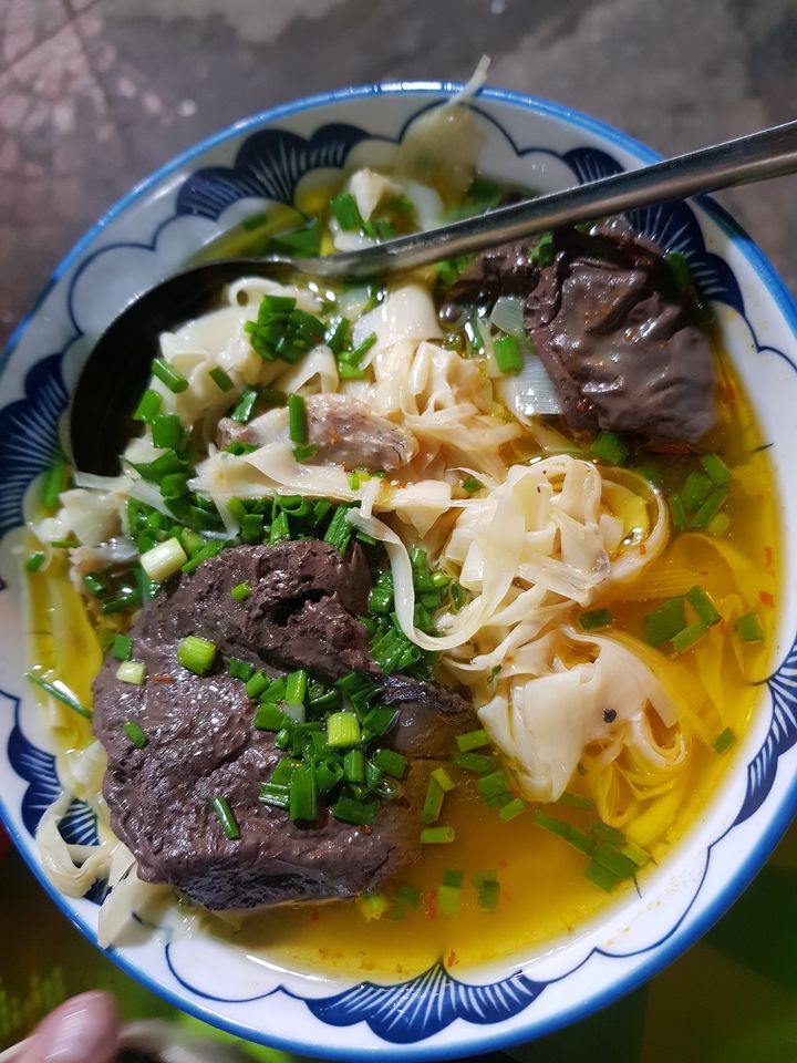Bún Ngan Hải Nguyệt - Thi Sách
