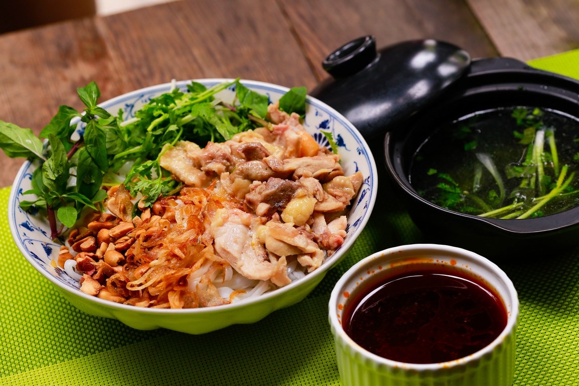 Phở Cường Bách Khoa - Tạ Quang Bửu