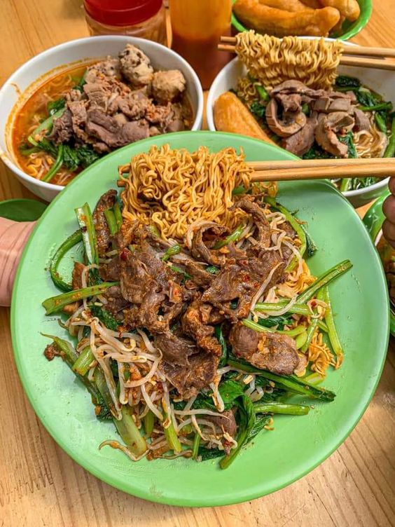 Quán Hằng - Bột Chiên & Nui Chiên - Nguyễn Văn Quá