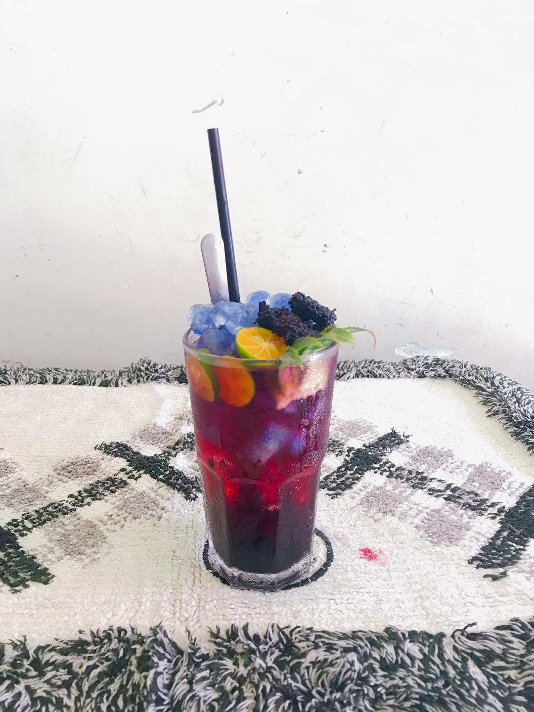 La Coffee & Flower - Kênh Tân Hoá