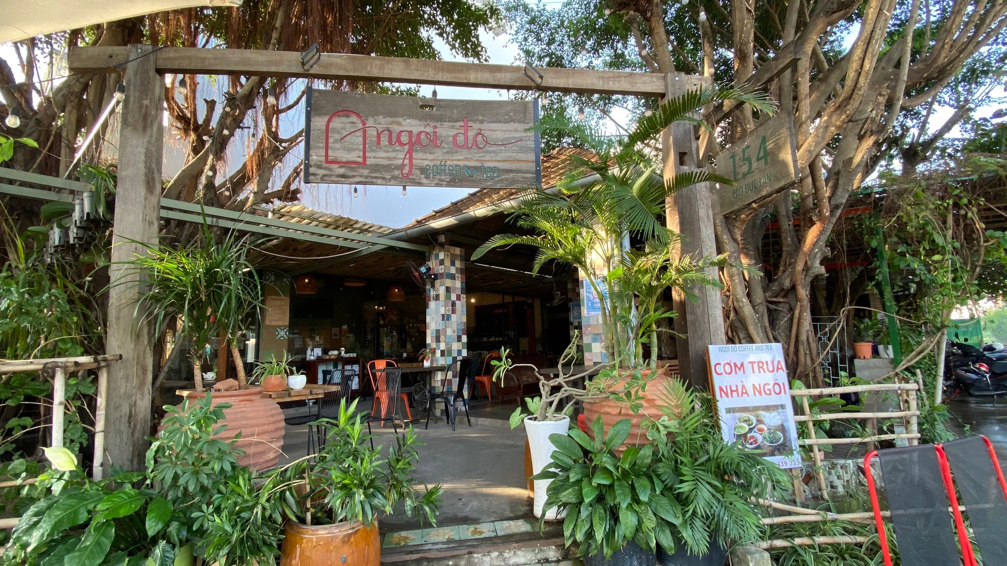 Nhà Ngói Café - Trần Lựu