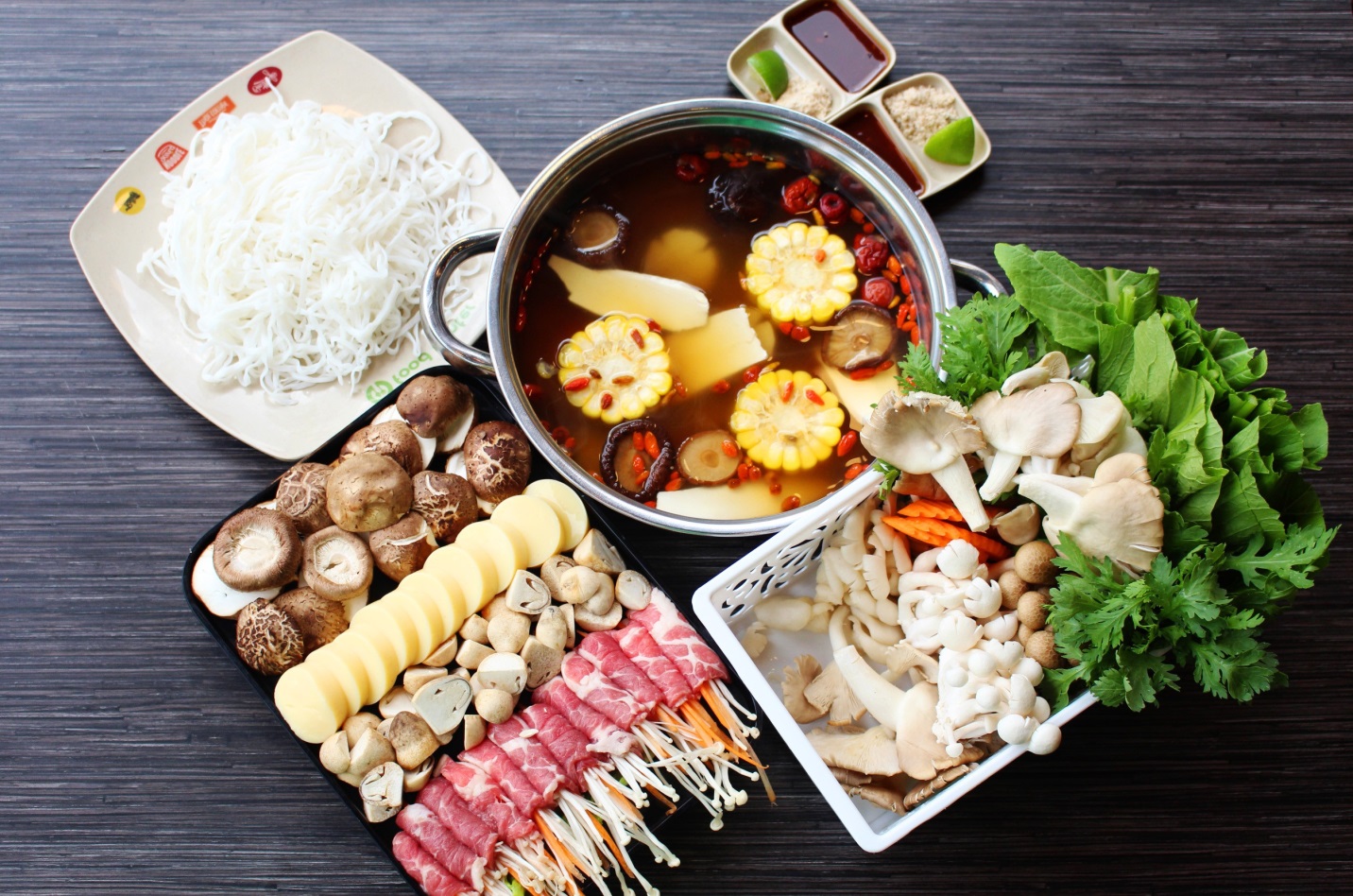 Lẩu Bò Gia Hân - Bạch Đằng