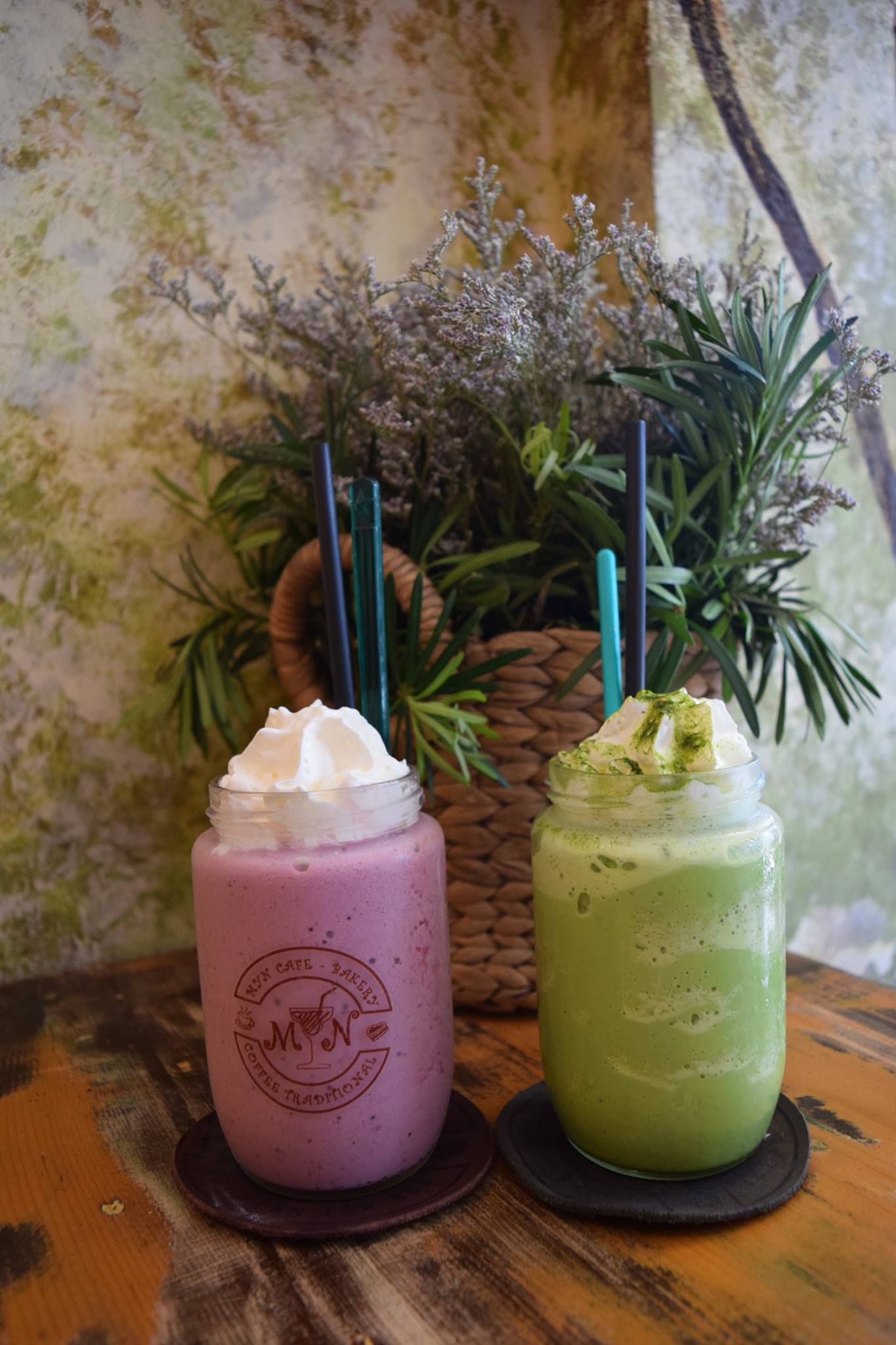 Myn Coffee & Restaurant - Lạc Long Quân