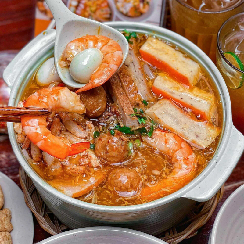 Út Cà Mau - Đặc Sản Cua Biển - Nguyễn Thị Minh Khai