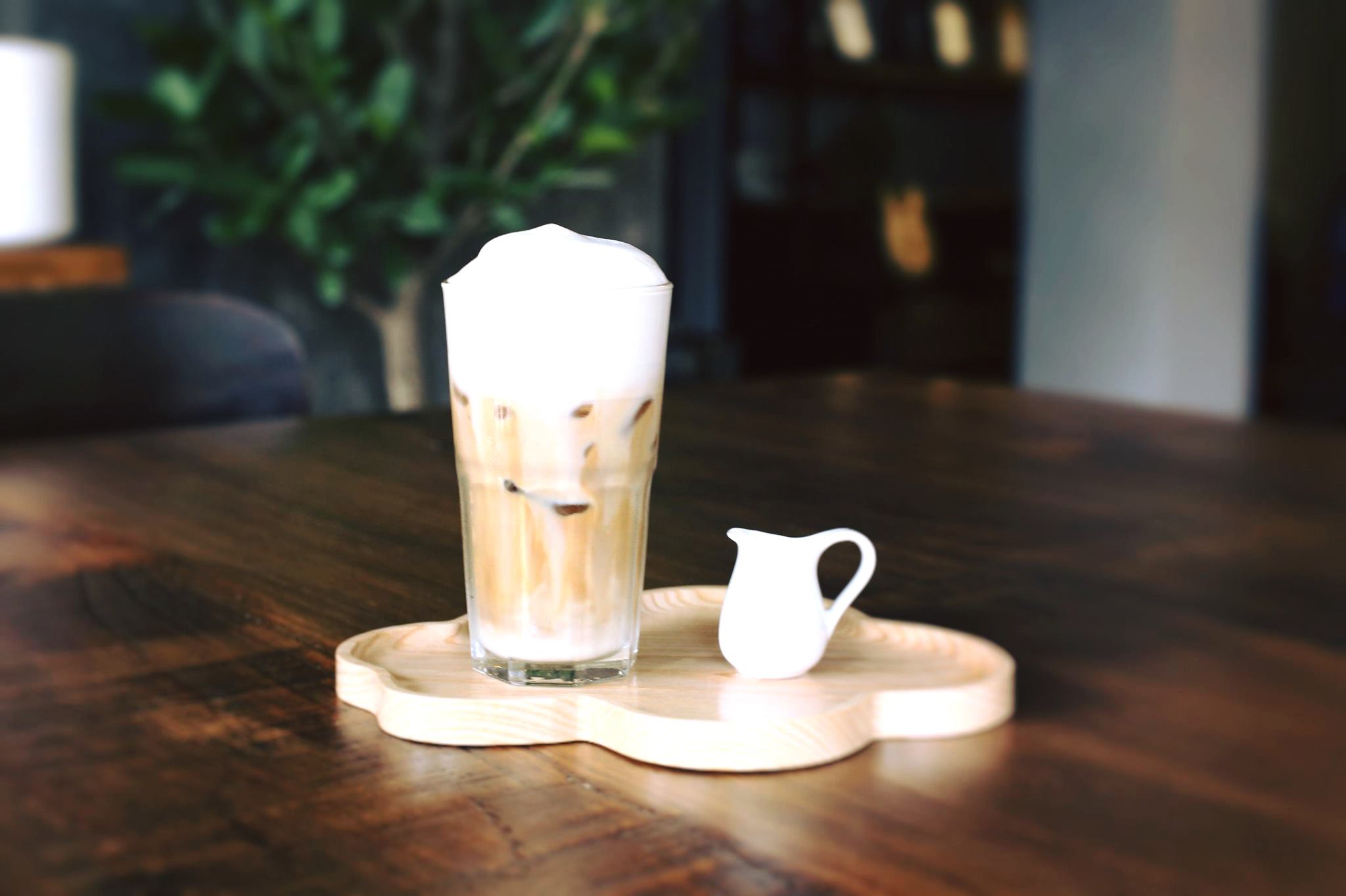 7 AM Coffee - Lê Thị Hồng Gấm