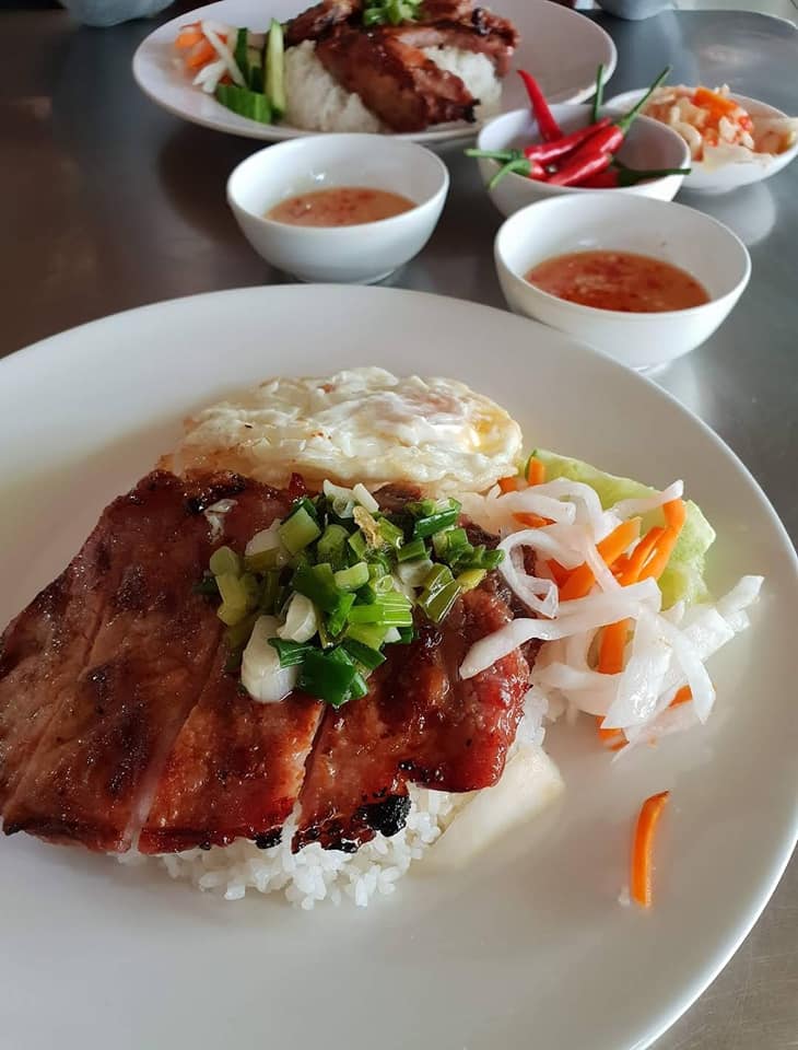 Cơm Tấm & Bún Thịt Nướng Ông Húp - Phạm Văn Bạch