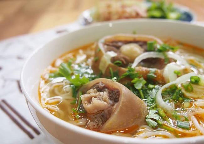 Quán Nam Định - Phở 30K - Phạm Hồng Thái