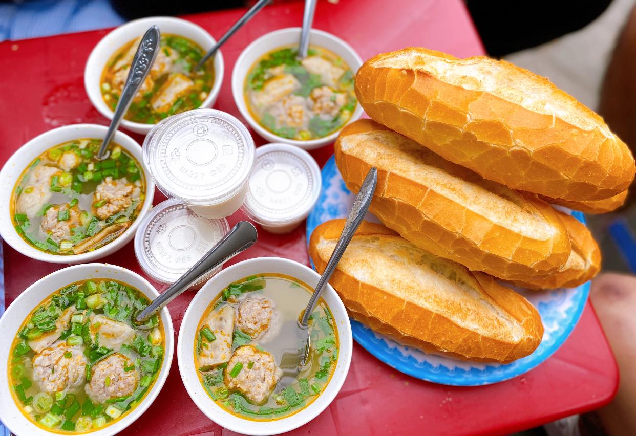 Su Mai Soup - Bánh Mì Xíu Mại Chén - Nguyễn Văn Quá