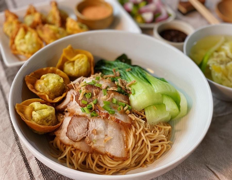 Hủ Tiếu Mỹ Tho Dì 9 - Đoàn Văn Bơ