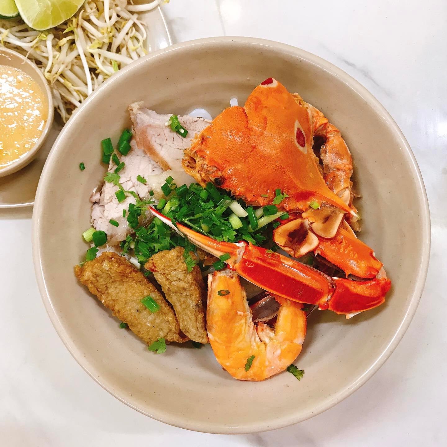 Bánh Canh Ghẹ Thảo - Lê Văn Lương