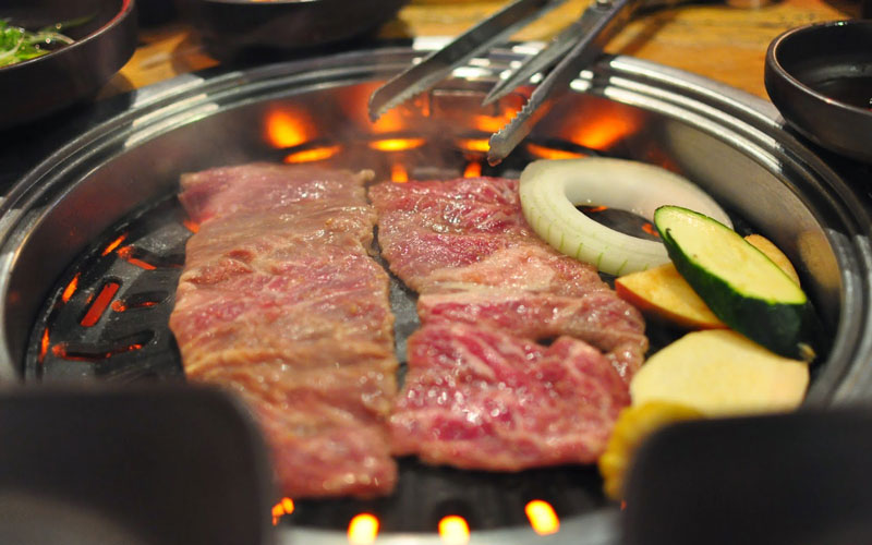 Pig Bear 's Kitchen - Huỳnh Khương An