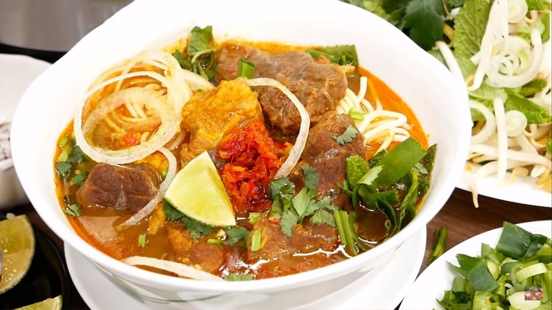 Ngự Bình - Bún Bò Huế - Phú Diễn