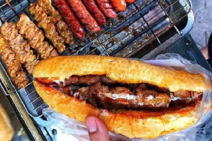 TOK Burgers - Bánh Mì Kim Chi Thịt Nướng - Đường 19/5