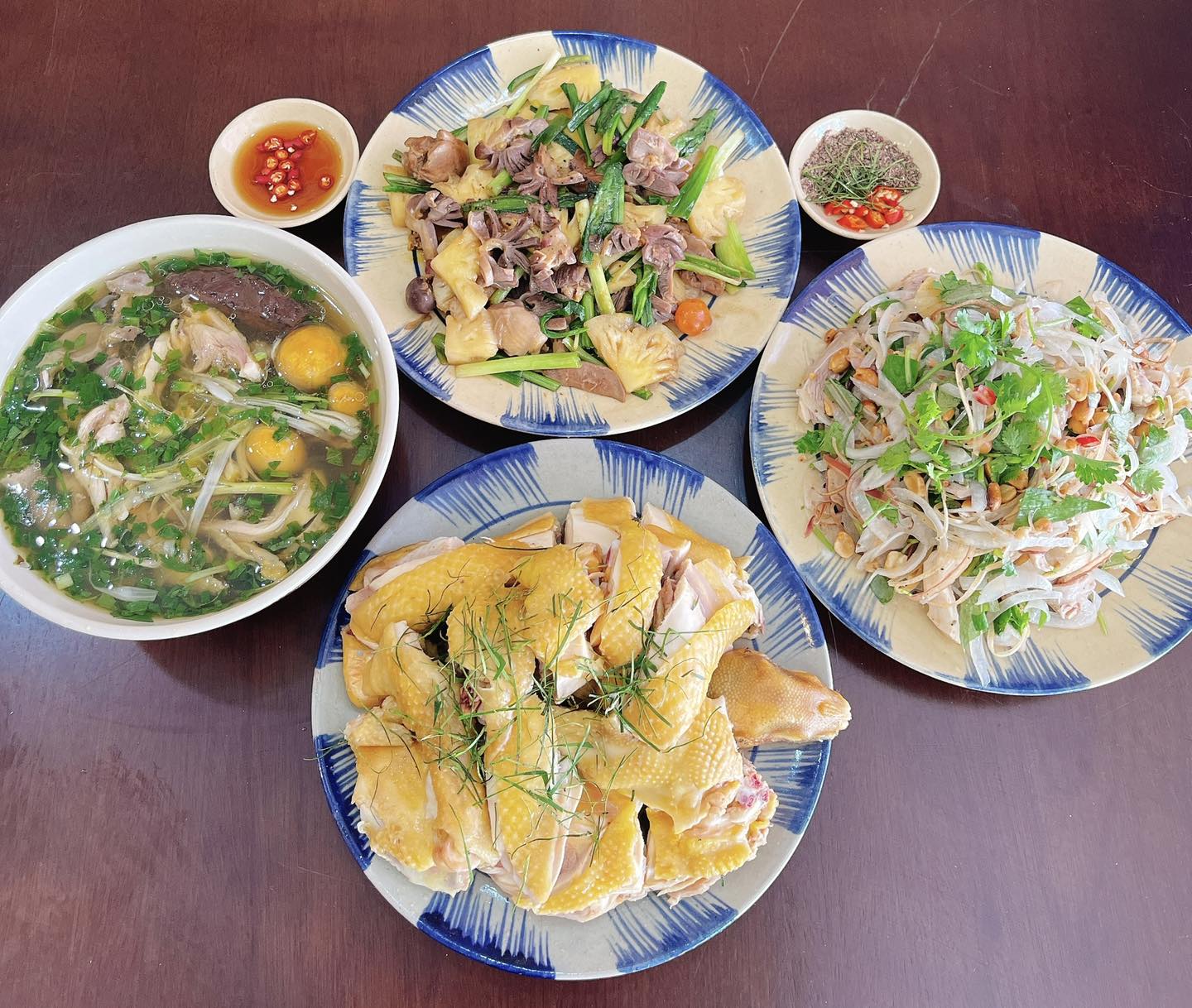 Phở Khang - Lê Văn Sỹ
