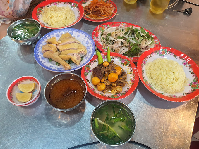 Cơm Gà Bà Buội Hội An - Hồ Nghinh