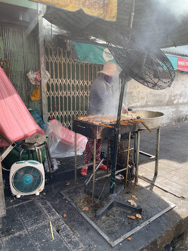 Bún Thịt Nướng Phú Lâm - Bà Hom