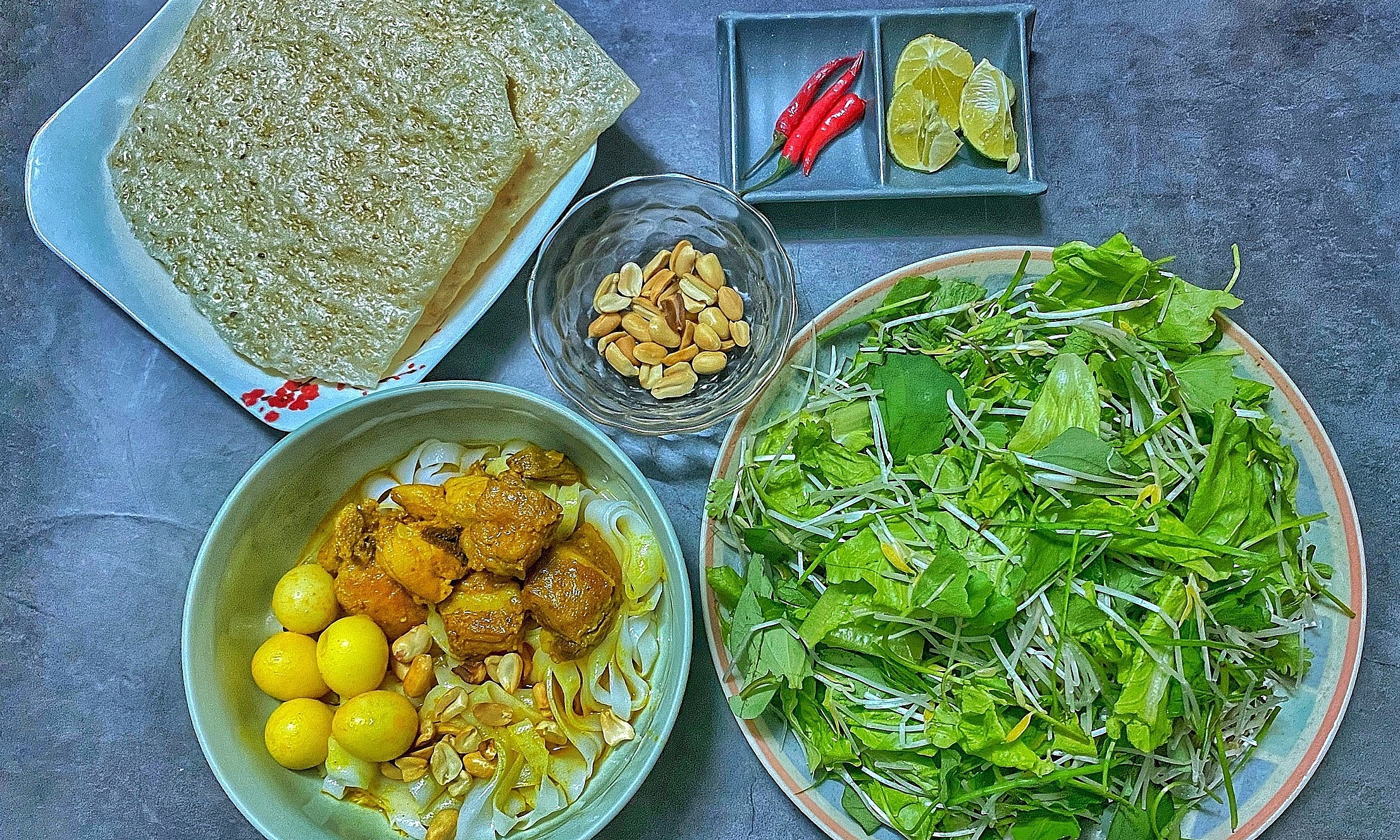 Tiệm Mì Quảng Chị Một - Phan Văn Hớn