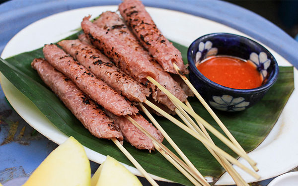Nem Chua Nướng Ăn Vặt - Ngõ Gốc Đề