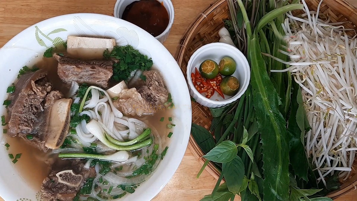 Phở Bò Phú Gia - Tôn Thất Tùng