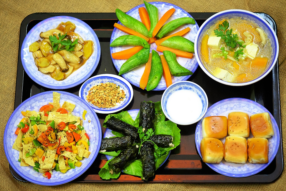 Cơm Chay Diệu Lan - Âu Cơ