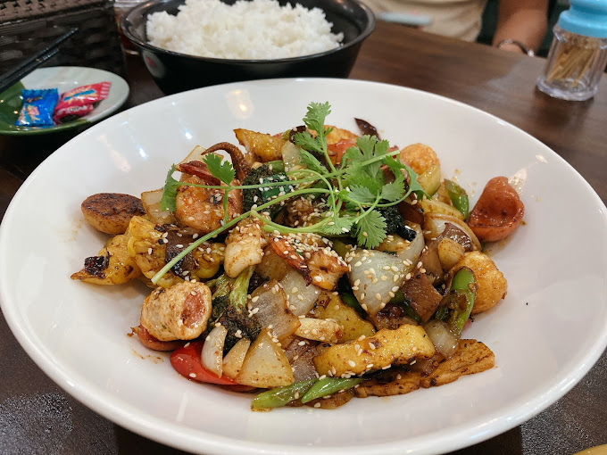Ayi Bistro - Hoàng Văn Thụ