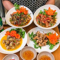 Uri Coffee - Nguyễn Văn Trỗi