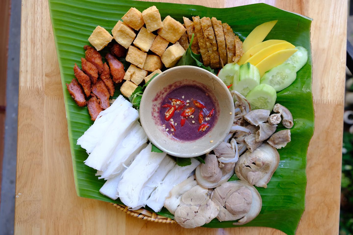 Bún Đậu Mắm Tôm A Chảnh - Tô Vĩnh Diện