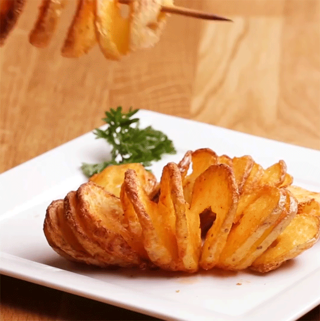 Nhà Khoai Tây - Khoai Tây Lốc Xoáy - Lãng Binh Thăng